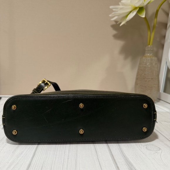 Vintage Dooney & Bourke Cabrio Green/Yellow Perforated Leather Large Hobo Bag - Picture 5 of 16